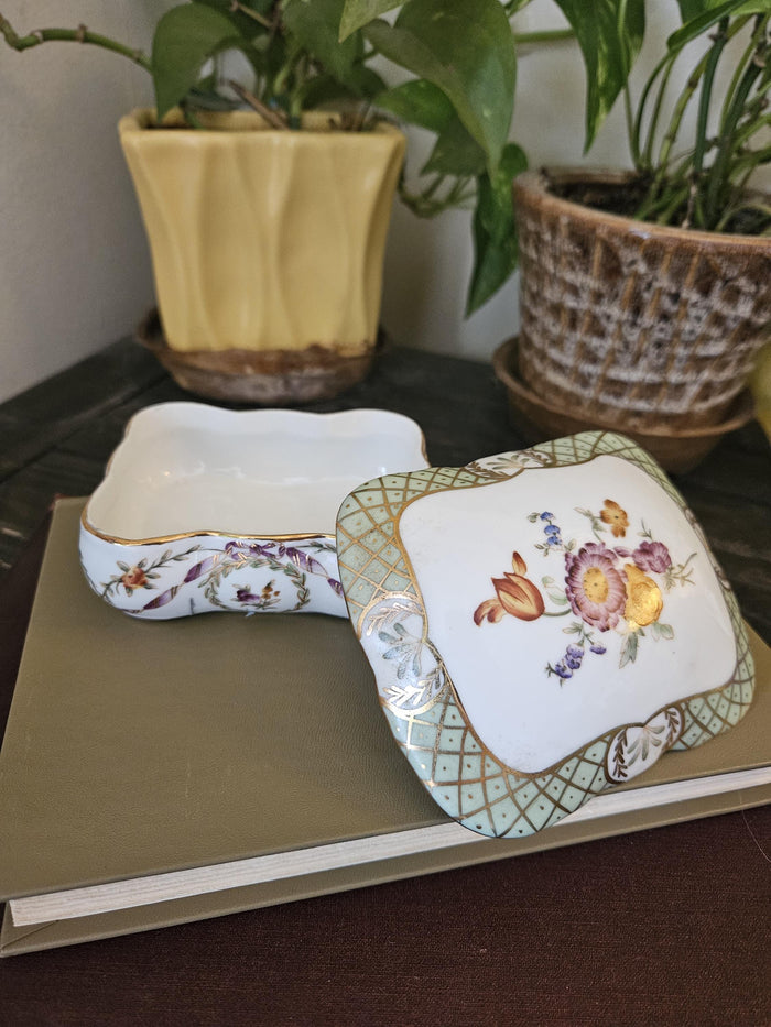 Andrea by Sedek - Trinket Box - Floral & Wreath Pattern