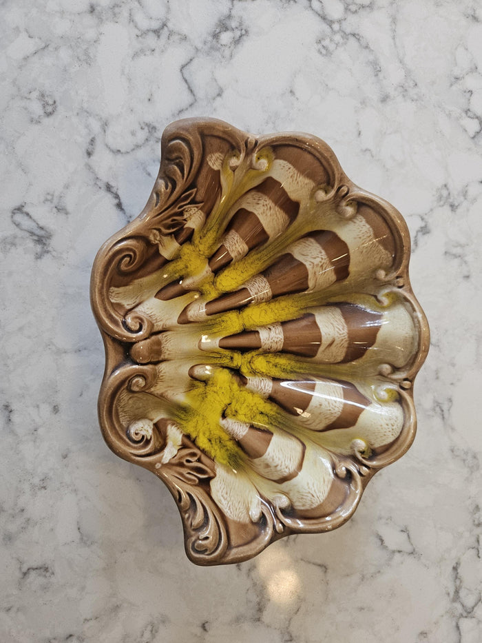 BCM Belgo Canadian - Clam Pattern with Glaze - Trinket Dish