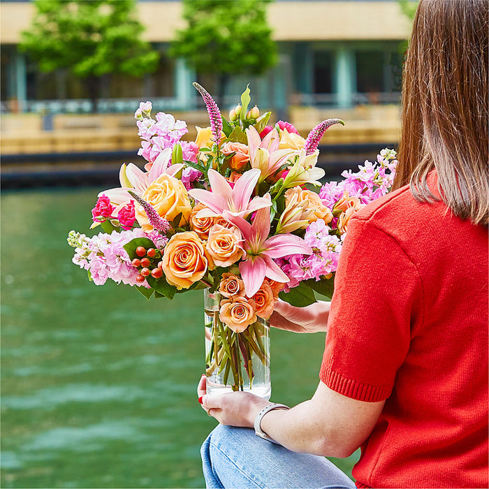 Bisous Bouquet – PANDA FLOWERS CANADA INC, Calgary AB