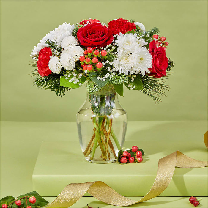 Chance of Flurries Bouquet – PANDA FLOWERS CANADA INC, Calgary AB