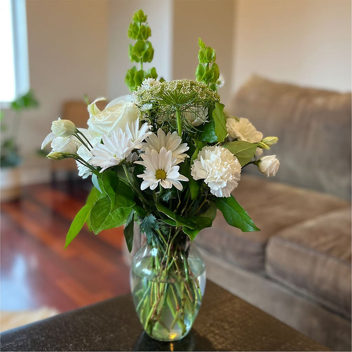 Classic Ivory – A Florist Original – PANDA FLOWERS CANADA INC, Calgary AB