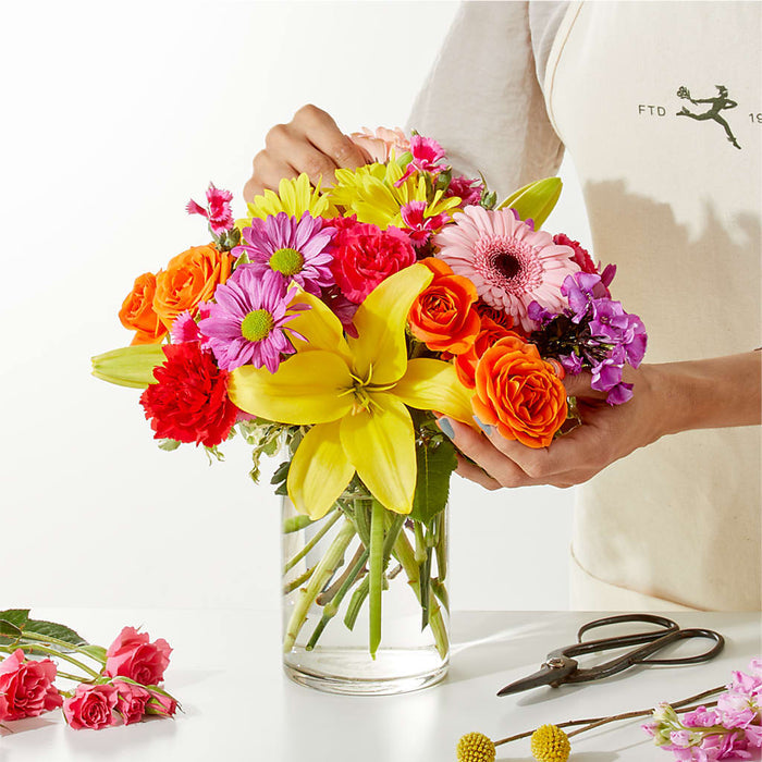 Cue the Confetti - A Florist Original – PANDA FLOWERS CANADA INC, Calgary AB