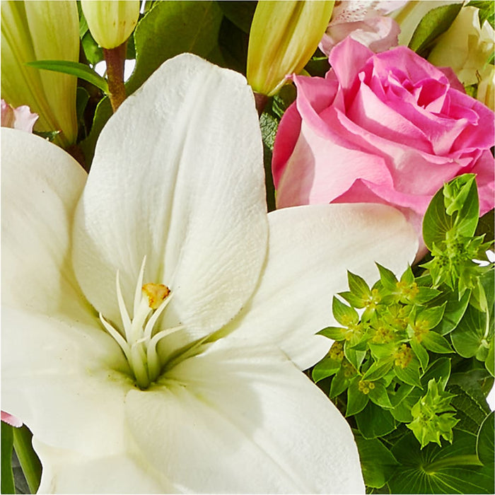 Fondly Bouquet – PANDA FLOWERS CANADA INC, Calgary AB