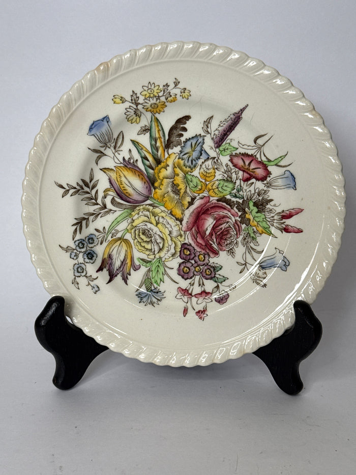 “Garden bouquet” Johnston Brothers, England, Windsor Ware, FB & Co. 6” round floral plate