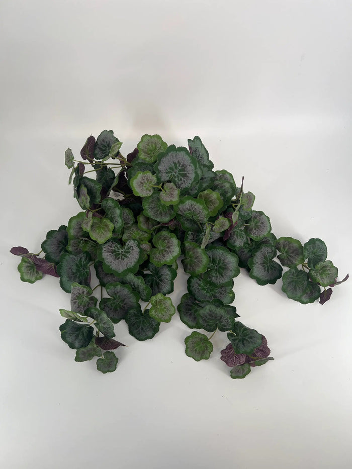 Le Fleur Geranium Leaves Hanging Bush Green - Artificial Non-Flowering Plants Silk