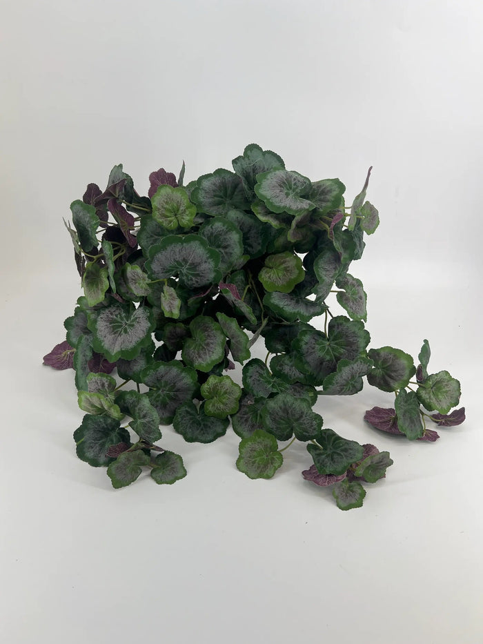 Le Fleur Geranium Leaves Hanging Bush Green - Artificial Non-Flowering Plants Silk