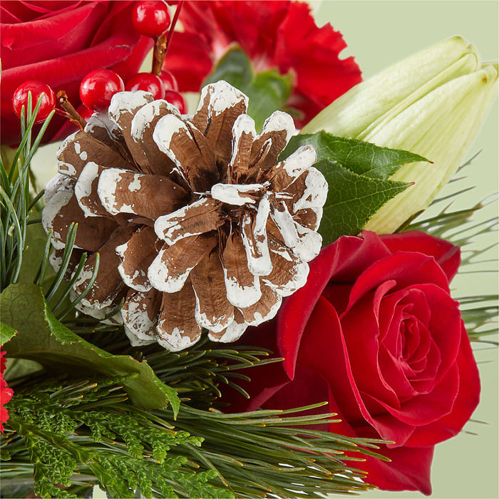 Glistening Icicles Bouquet – PANDA FLOWERS CANADA INC, Calgary AB