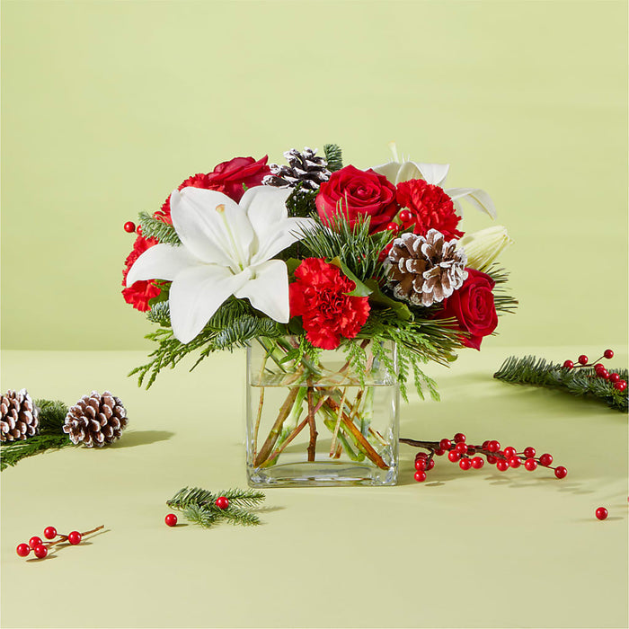 Glistening Icicles Bouquet – PANDA FLOWERS CANADA INC, Calgary AB