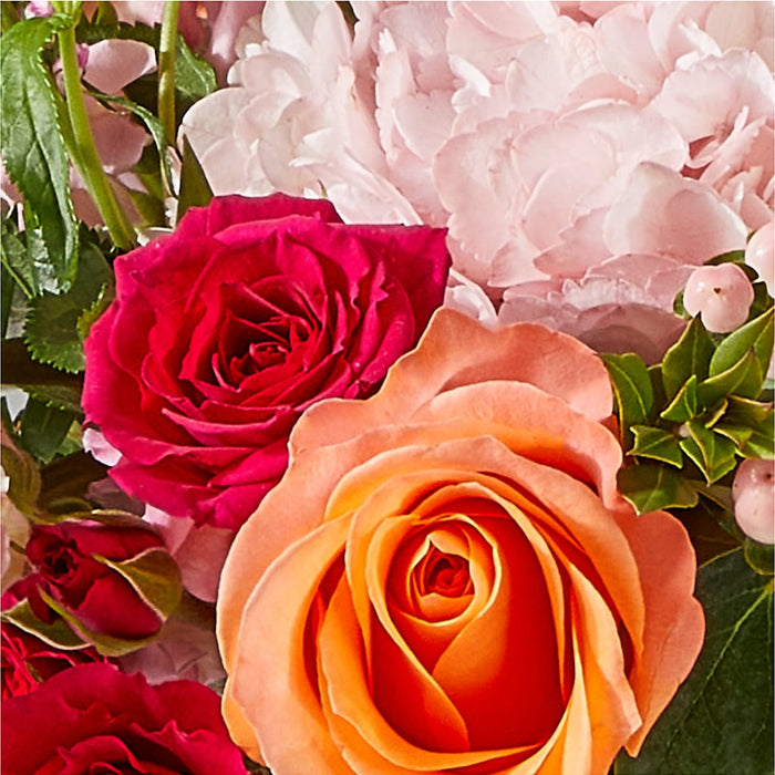 Glitz & Glam Bouquet – PANDA FLOWERS CANADA INC, Calgary AB