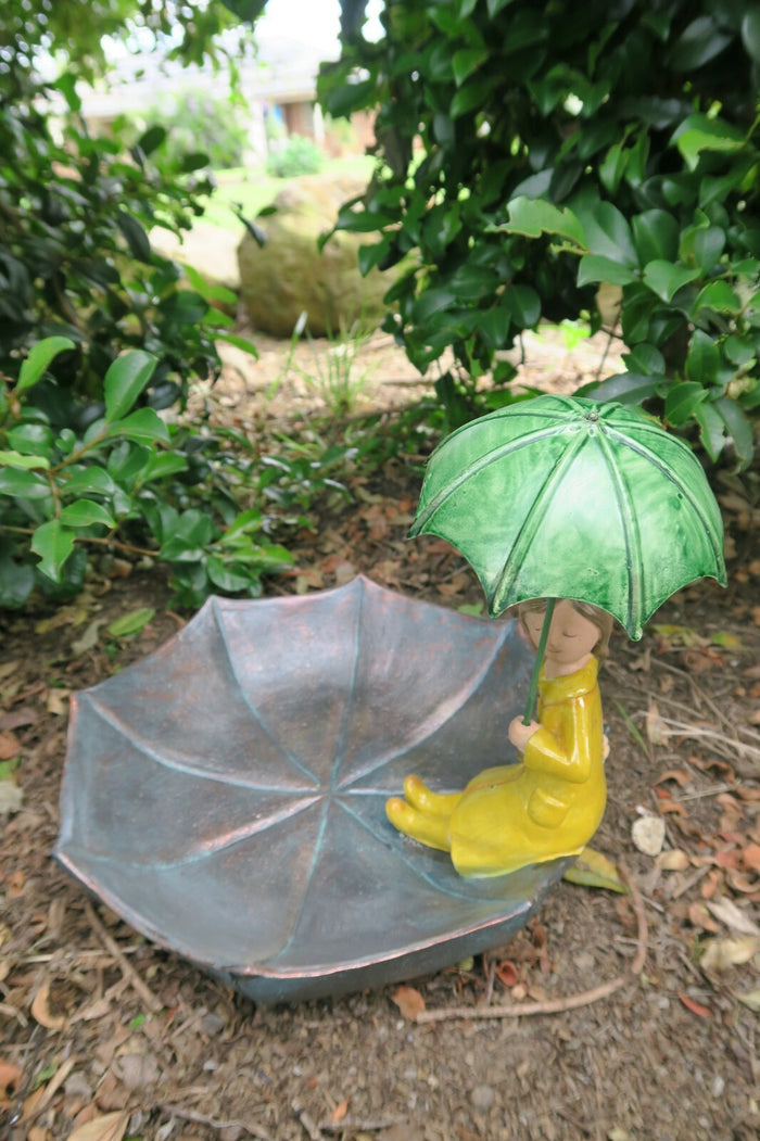 Molly Bird Bath Station With Umbrella Bee Garden Statue Ornament
