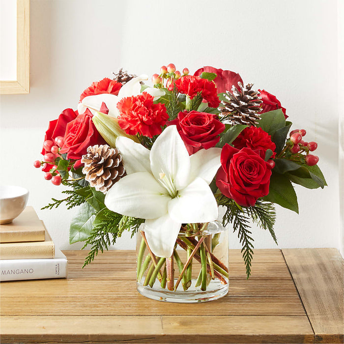 Oh So Jolly Bouquet – PANDA FLOWERS CANADA INC, Calgary AB