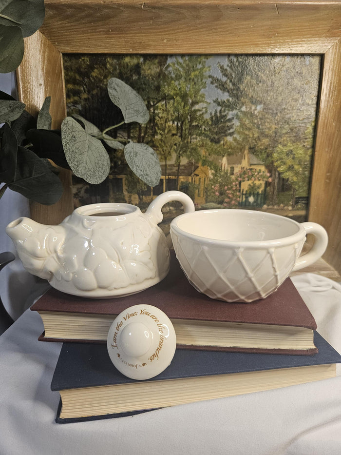 Parable Teapot and Cup for One - Farmhouse