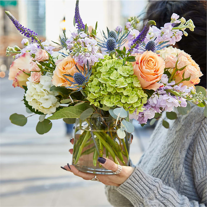 Porch Swing Bouquet – PANDA FLOWERS CANADA INC, Calgary AB