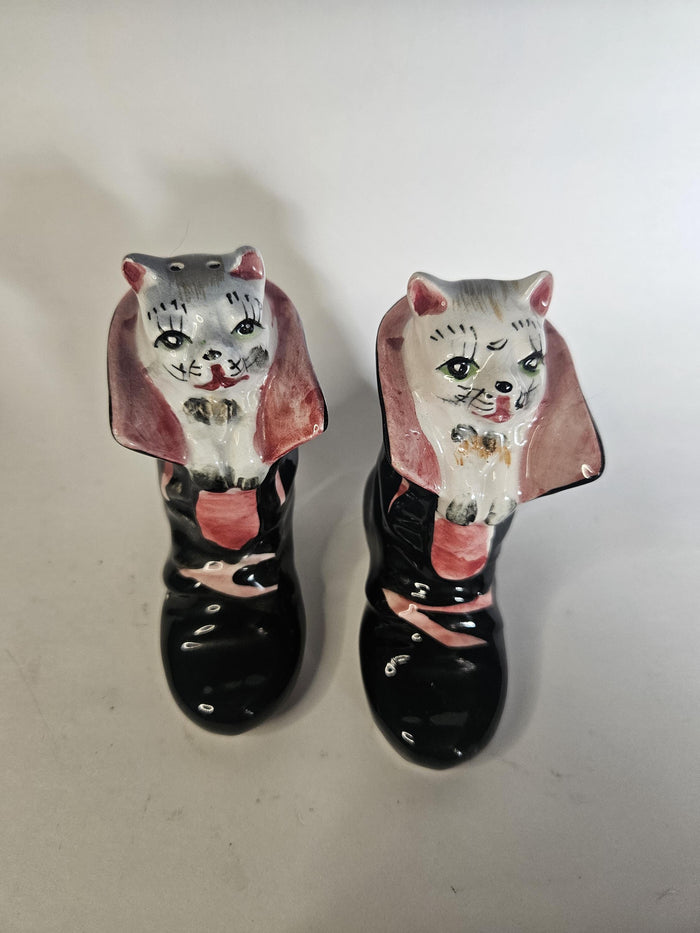 Puss N Boots - Cat Shakers - 1950s Japan - Original stickers & stoppers - Hand-painted