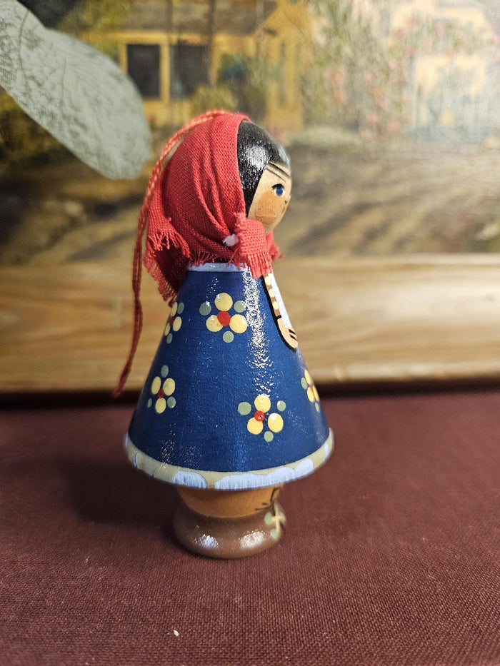 Russian Folk Art - Wooden figurine/ornament