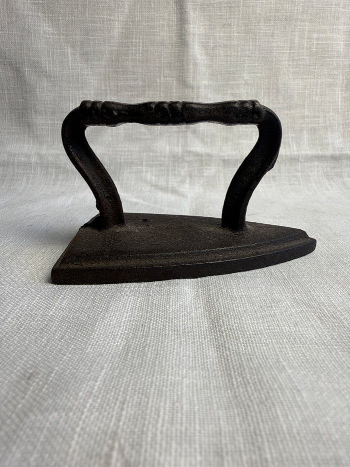 Small Decorative Child’s Sad Iron 10