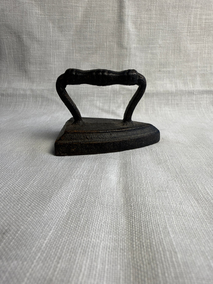 Small Decorative Child’s Sad Iron 11