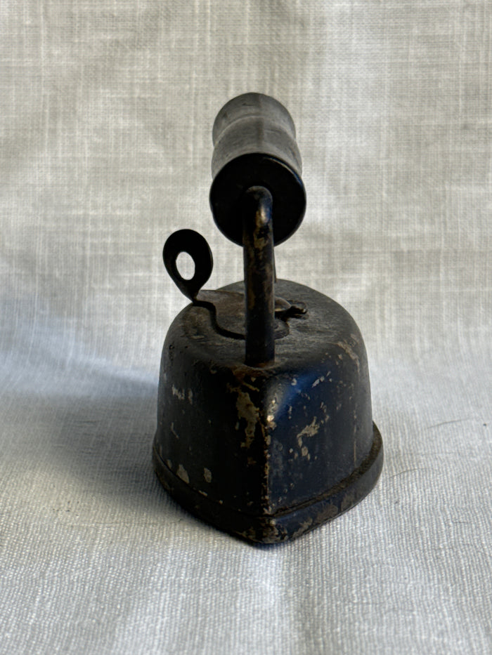 Small Decorative Child’s Sad Iron 3