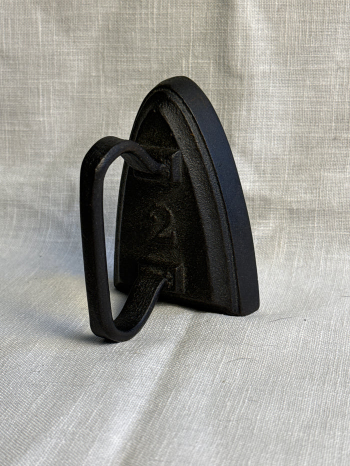 Small Decorative Child’s Sad Iron 4
