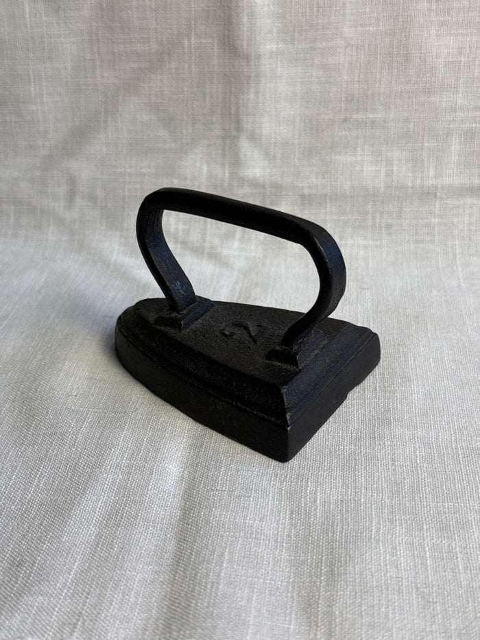 Small Decorative Child’s Sad Iron 4