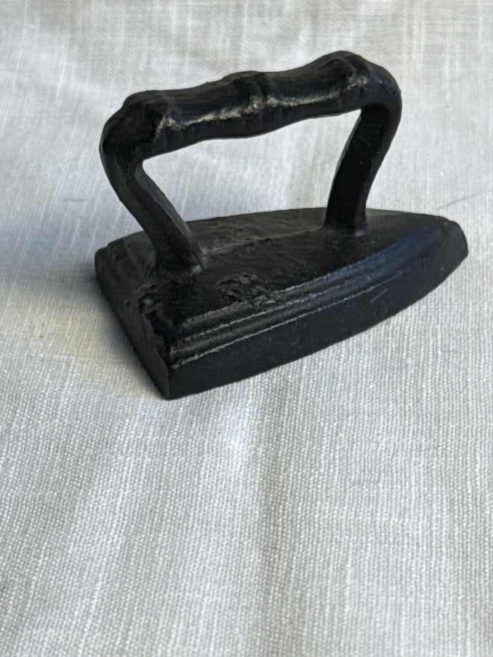 Small Decorative Child’s Sad Iron 5