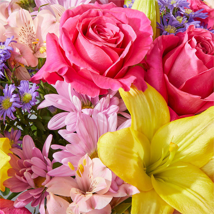 Sprinkles Bouquet – PANDA FLOWERS CANADA INC, Calgary AB