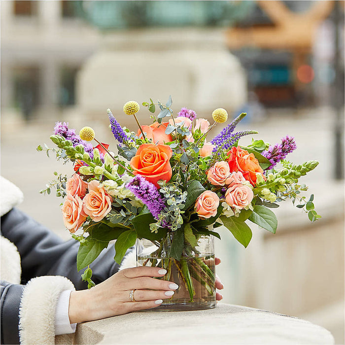 The Standout Bouquet – PANDA FLOWERS CANADA INC, Calgary AB